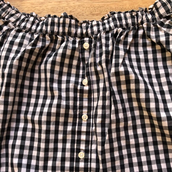 Abercrombie & Fitch off the shoulder poplin top - Picture 2 of 5